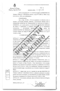 El documento us los logotipos, firmas y sellos del Ministerio para parecer original.