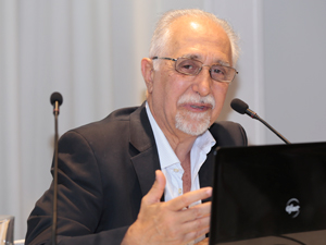 Dr. Eduardo Molina Quiroga.