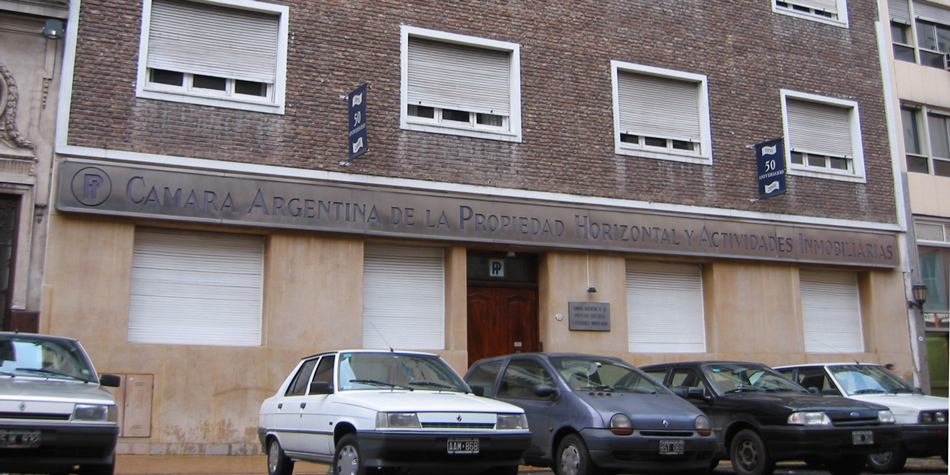 Sede de la Cámara Argentina de Propiedad Horizontal y Actividades Inmobiliarias (CAPHyAI).