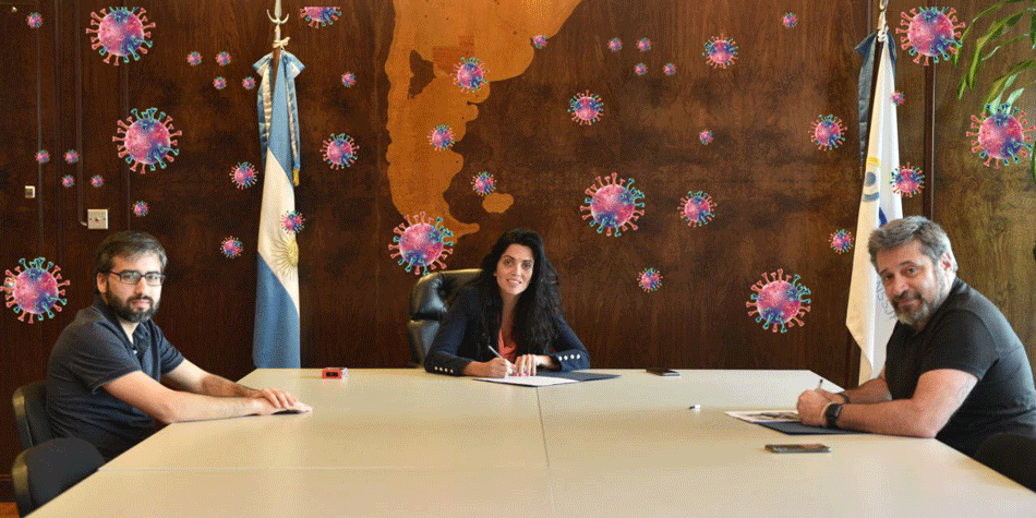 Luana Volnovich, directora ejecutiva del PAMi firma un convenio con Víctor Santa María, titular del SUTERH.