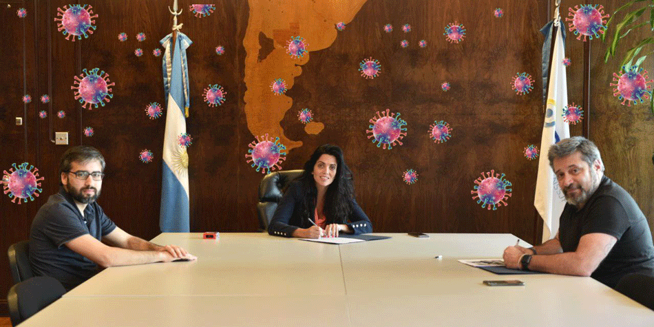 Luana Volnovich, directora ejecutiva del PAMi firma un convenio con Vctor Santa Mara, titular del SUTERH.