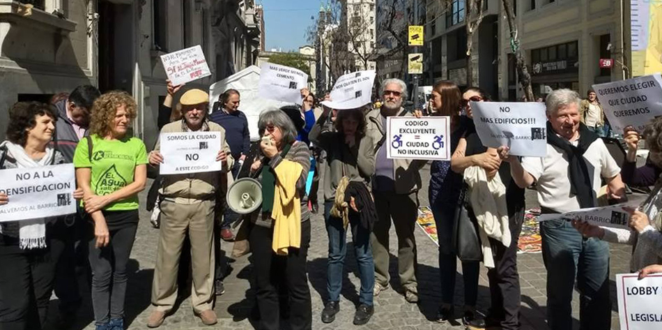 Reclamo de los vecinos porteos contra el Cdigo de Edificacin Urbano de Horacio Rodrguez Larreta [Foto Fundacin Rumbos]