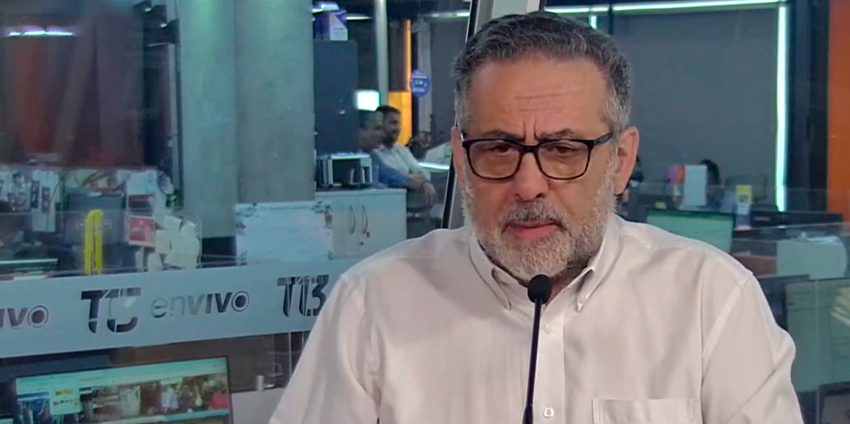 Anbal Ahumada, presidente de la ULADI durante una entrevista concedida a Tele13 Radio en Chile [fotograma video Tele13 Radio].