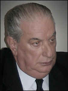 Adm. Néstor Pirosanto,  presidente de CAPHyAI