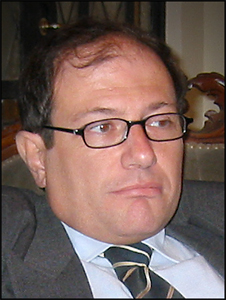 Dr. Jorge Resqui Pizarro