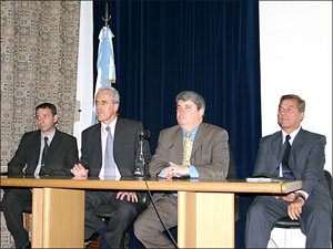 De izq. a der.: el subcomisario bombero Hugo Andreani, el comisario inspector Ral Roberto Alvrez, el comisario inspector Ricardo Pedase y el comisario Juan Sebastin Seggio.