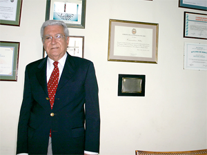 Dr. Héctor Polino.