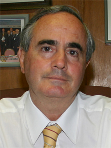 Dr. Juan Antonio Costantino.