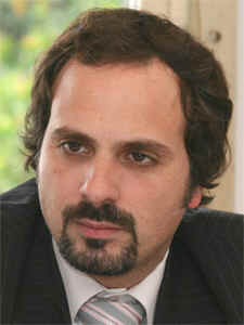 Dr. Hernn Coego.