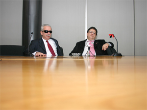 Los Dres. Eduardo Awad y Jorge Rizzo con Pequeñas Noticias.