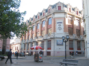 Centro Cultural y Deportivo del SUTERH.