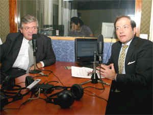 Pequeas Noticias reuni al Adm. Jorge Hernndez y al Dr. Jorge Resqui Pizarro para debatir durante el programa Hablemos de Consorcios.