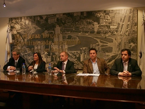 De izq. a Der.: Arturo Molina, Gabriela Saldivia, Fernando Wasinger, Emilio Rossi y Fernando Staino.