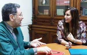 El Dr. Osvaldo Loisi y la Sra. Gabriela Pilar Saldivia en la Fundacin Liga del Consorcista.