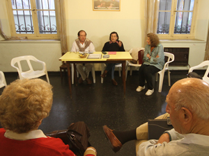 El Dr. Jorge Resqui Pizarro y la Sra. Teresa Villanueva durante la inauguracin de sus actividades de este ao.