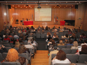 El Dr. Eduardo Awad y la Dra. Nelly Daz en el Colegio Pblico de Abogados de la Capital Federal.