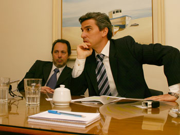 El Dr. Jorge Martn Irigoyen y su socio Mauro Rossi (izq.).