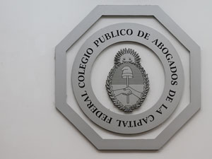 El Consejo de Ciencias Econmicas confront con el Colegio de Abogados a poco de crearse el Registro de Abogados Administradores.