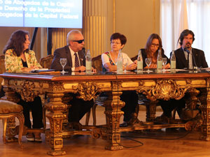 Los disertantes fueron el Dr. Eduardo Awad, la Dra. Nelly Daz y Paula Scauzillo. 