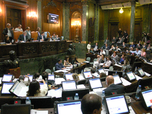 Pedido de informes sobre "los subsidios otorgados indicando nombre y dirección de los beneficiarios".