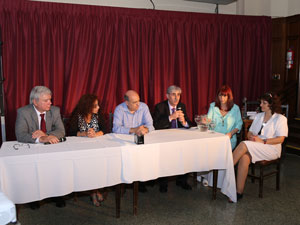 Integraron el panel: el Adm. Mario Bernetti, la Cra. Silvia Coronel, el Cr. y Adm. Norberto Wilinski y el Adm. Jorge Ferrera. Condujeron la Dra. Sevitz y la Cra. Corzo.