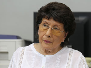 Sra. Teresa Villanueva.